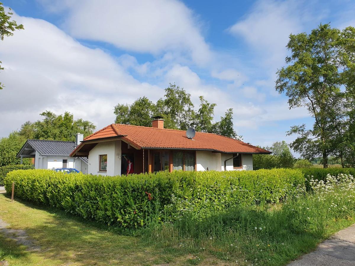 Ferienhaus Vier Pfoten Schweiburg Exterior photo